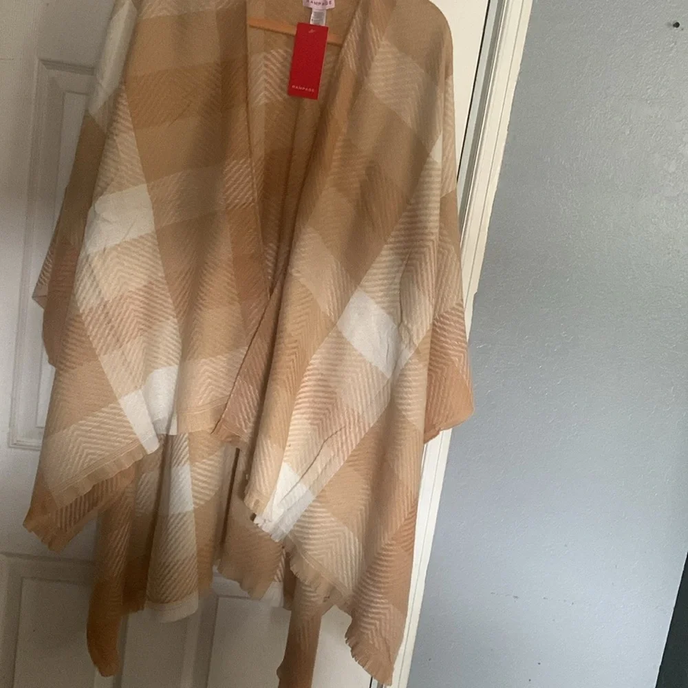 NWT light  weight Ruana wrap cape neutral colors - Picture 8 of 9